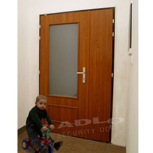 ADLO - security door TEDUO, opens to the outside, glass atyp, double-wing