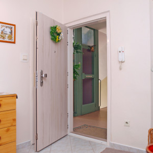 ADLO - security door ZENIT, door surface Beech Nord, security door bar ADLO