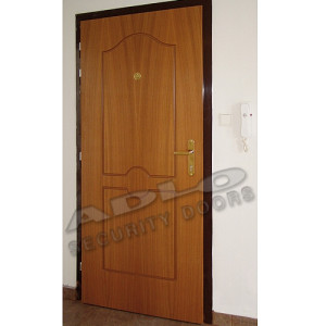ADLO - Security door ARDEN, profile Veneer F152, opens to the outside