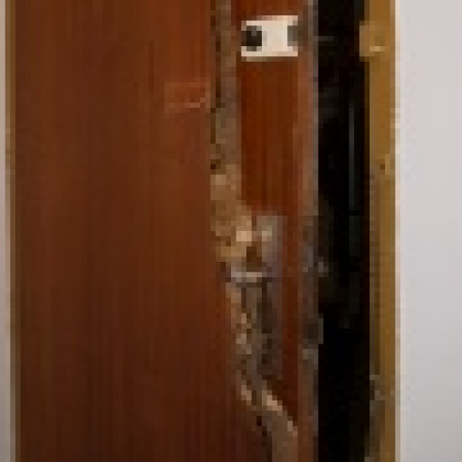 Good advice: to have a fitting, a lock, or a chain is not enough! Good advice: to have a fitting, a lock, or a chain is not enough!