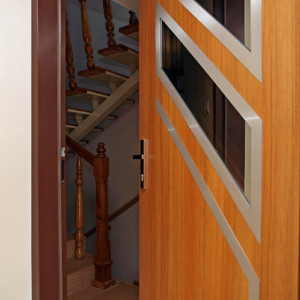 ADLO - Security exterior Termo door Jubeo, glass PS453, slats Anticor, glass Stopsol Bronze