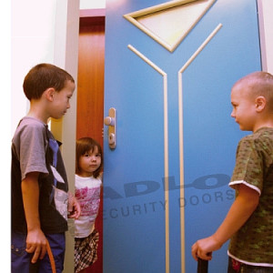 ADLO - Security door ADUO, glass P451 Color, door surface RAL5018